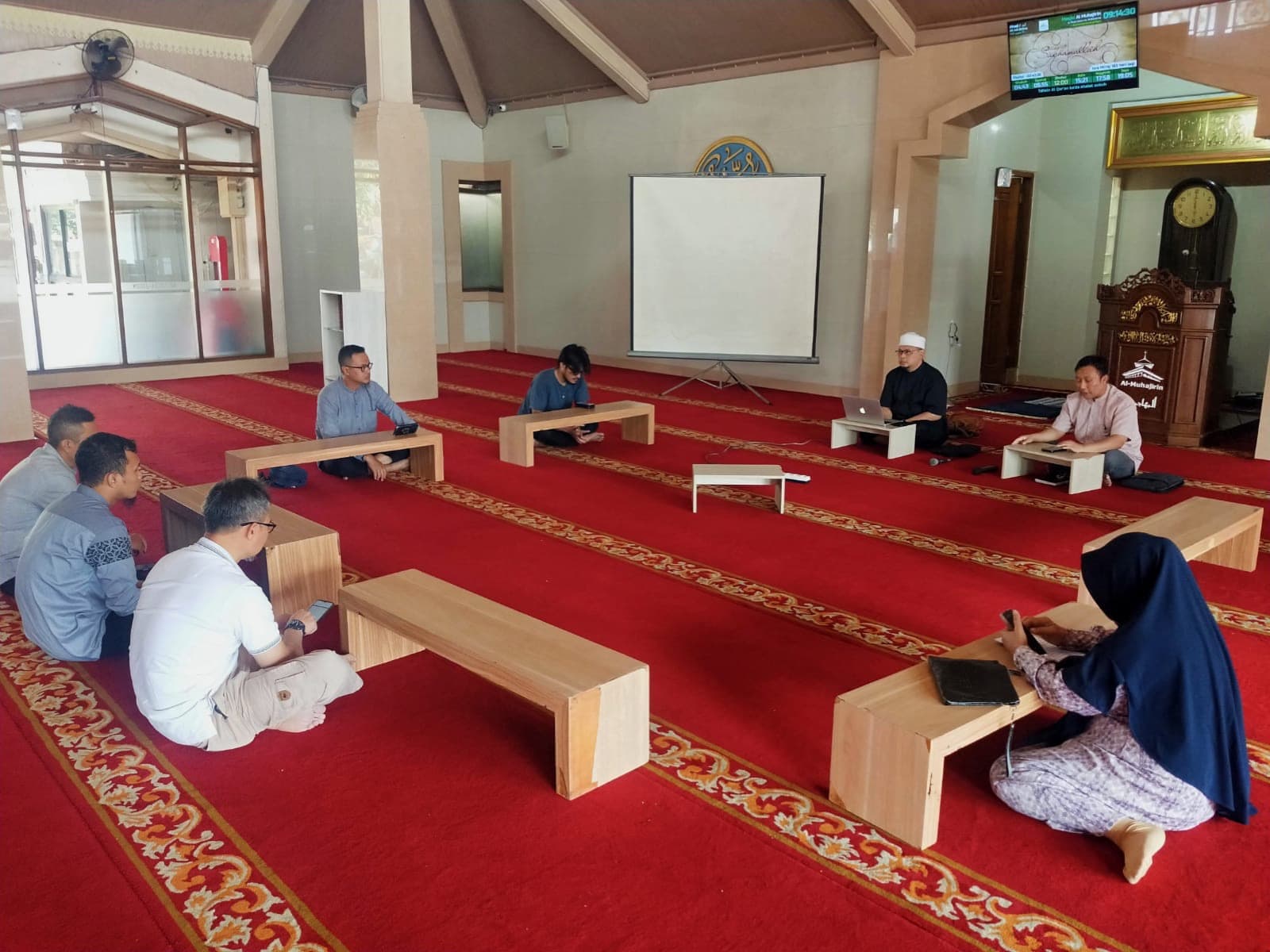 Rapat pengurus DKM